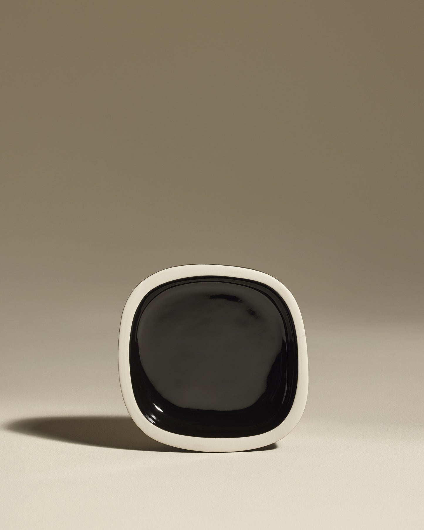 Vide poche Sicilia - Radis Noir design Maison Sarah Lavoine Radis noir Céramique   2