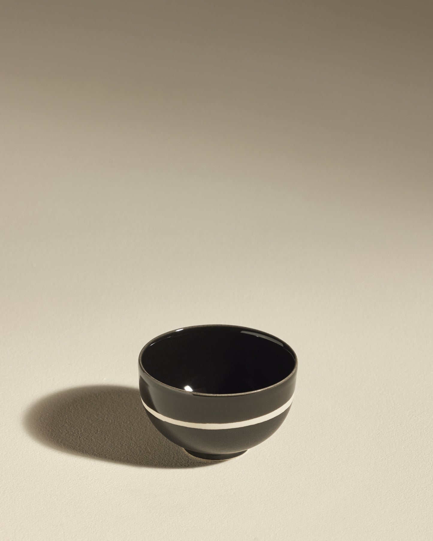 Bol à thé Sicilia - Radis Noir design Maison Sarah Lavoine Radis noir Céramique   2