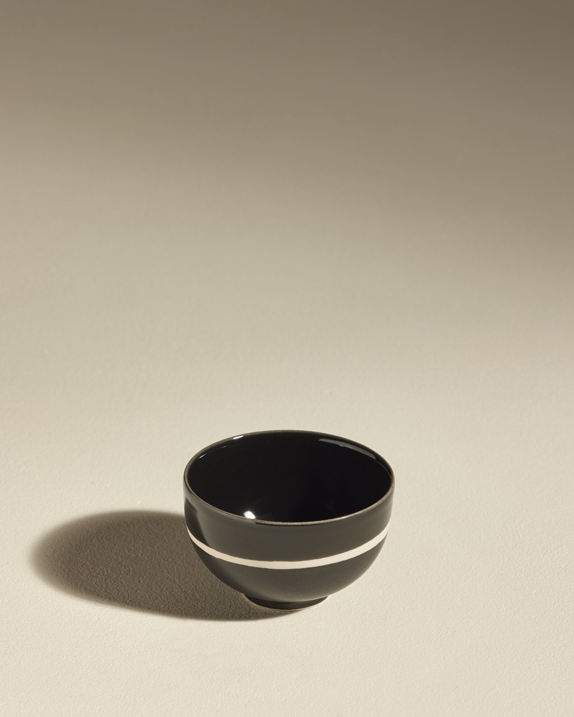 Bol à thé Sicilia - Radis Noir design Maison Sarah Lavoine Radis noir Céramique   2