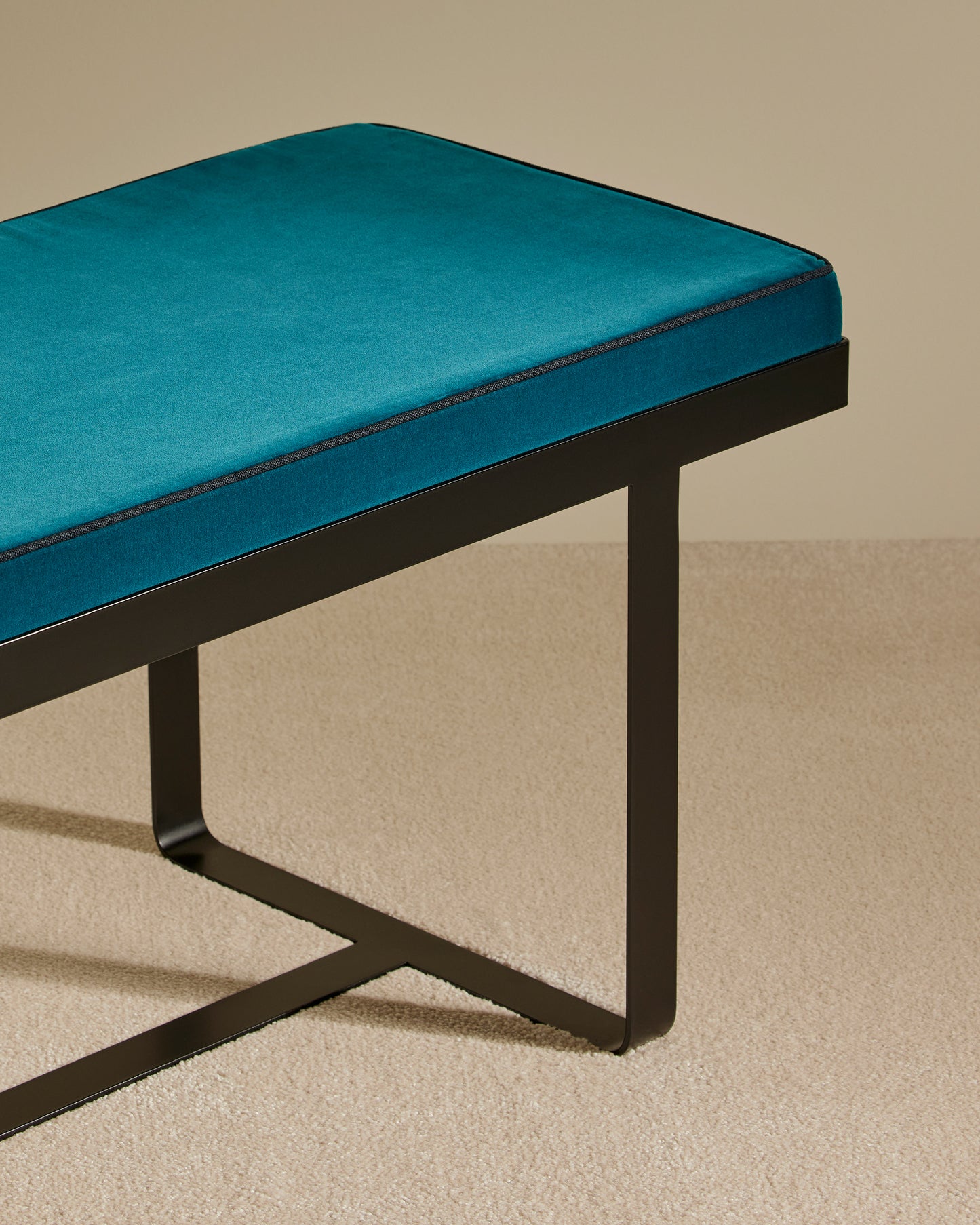 Banc Gaspard - Bleu Sarah design Maison Sarah Lavoine Bleu Sarah Velours 140 cm 45 cm 2