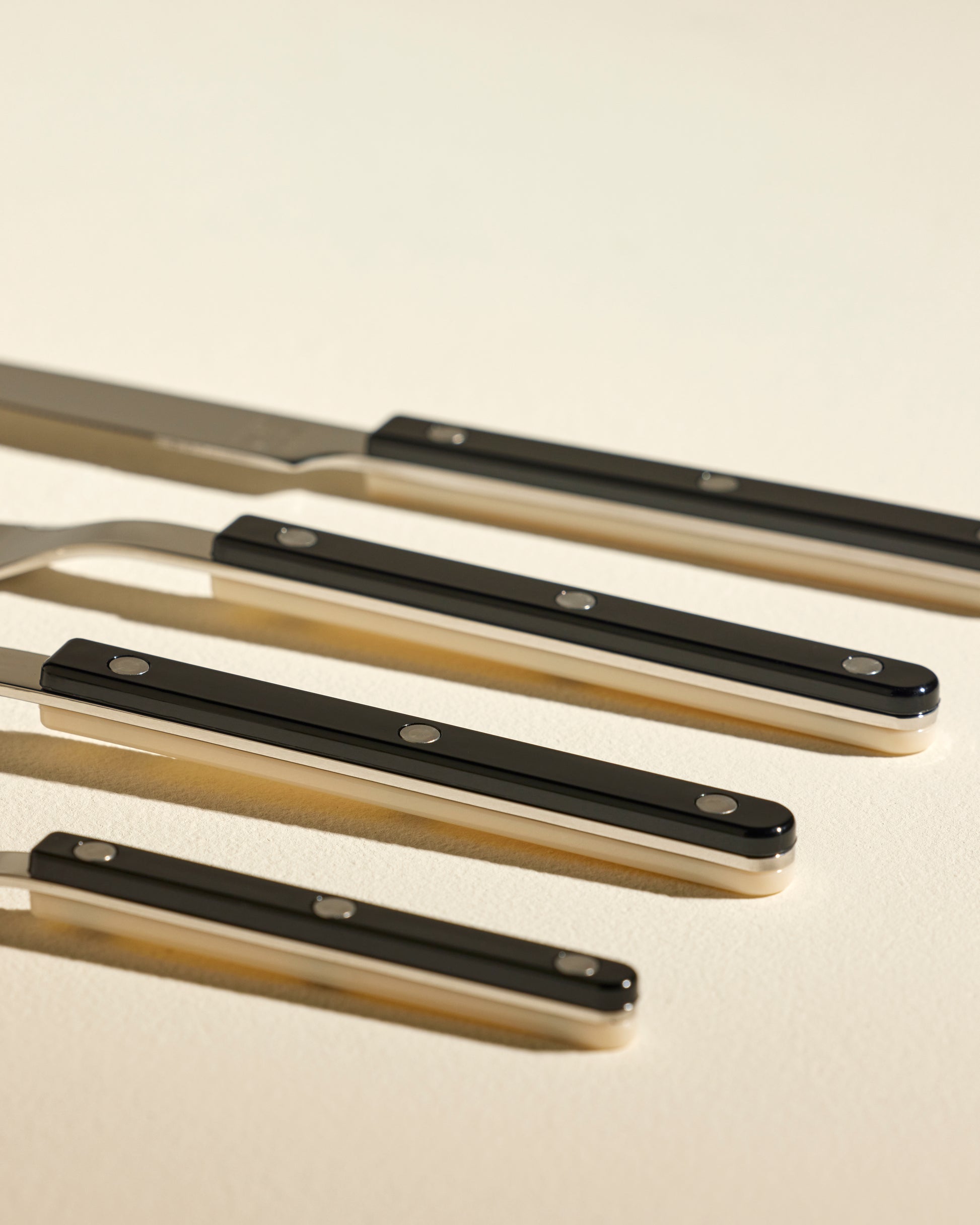 Cuillère à soupe Sabre - Noir / Ivoire haut de gamme Maison Sarah Lavoine Noir Inox  22 cm 2