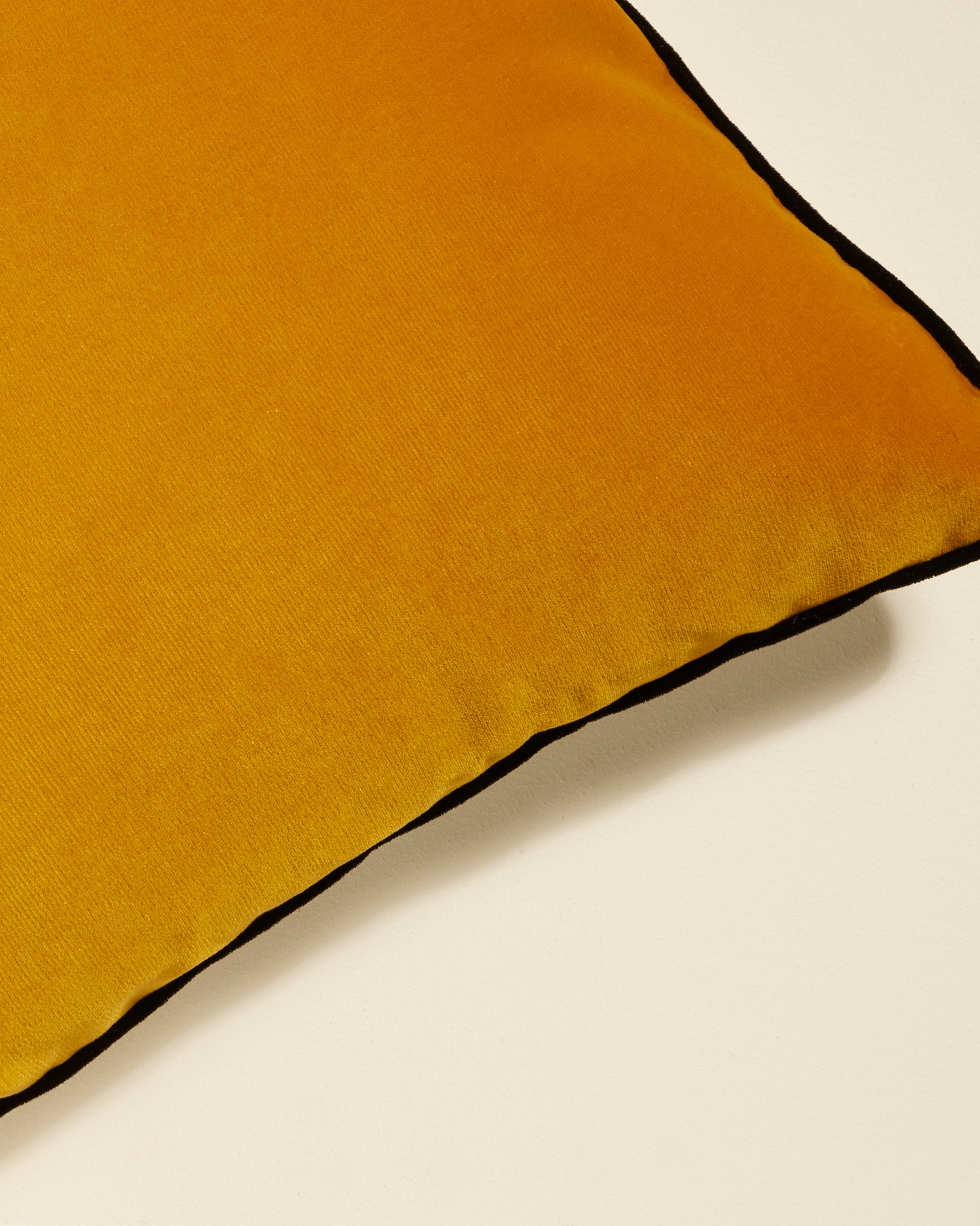 Double Game Cushion - Ocher design Maison Sarah Lavoine Ocre Velvet 55 cm 40 cm 3