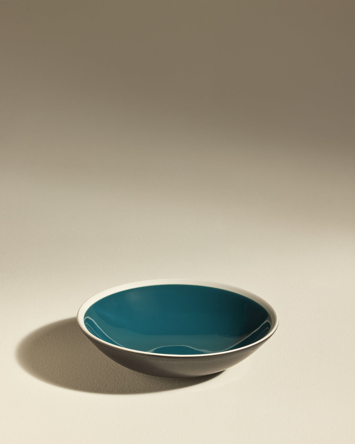 Assiette creuse Sicilia - Bleu Sarah design moderne Maison Sarah Lavoine Bleu Sarah Céramique   2