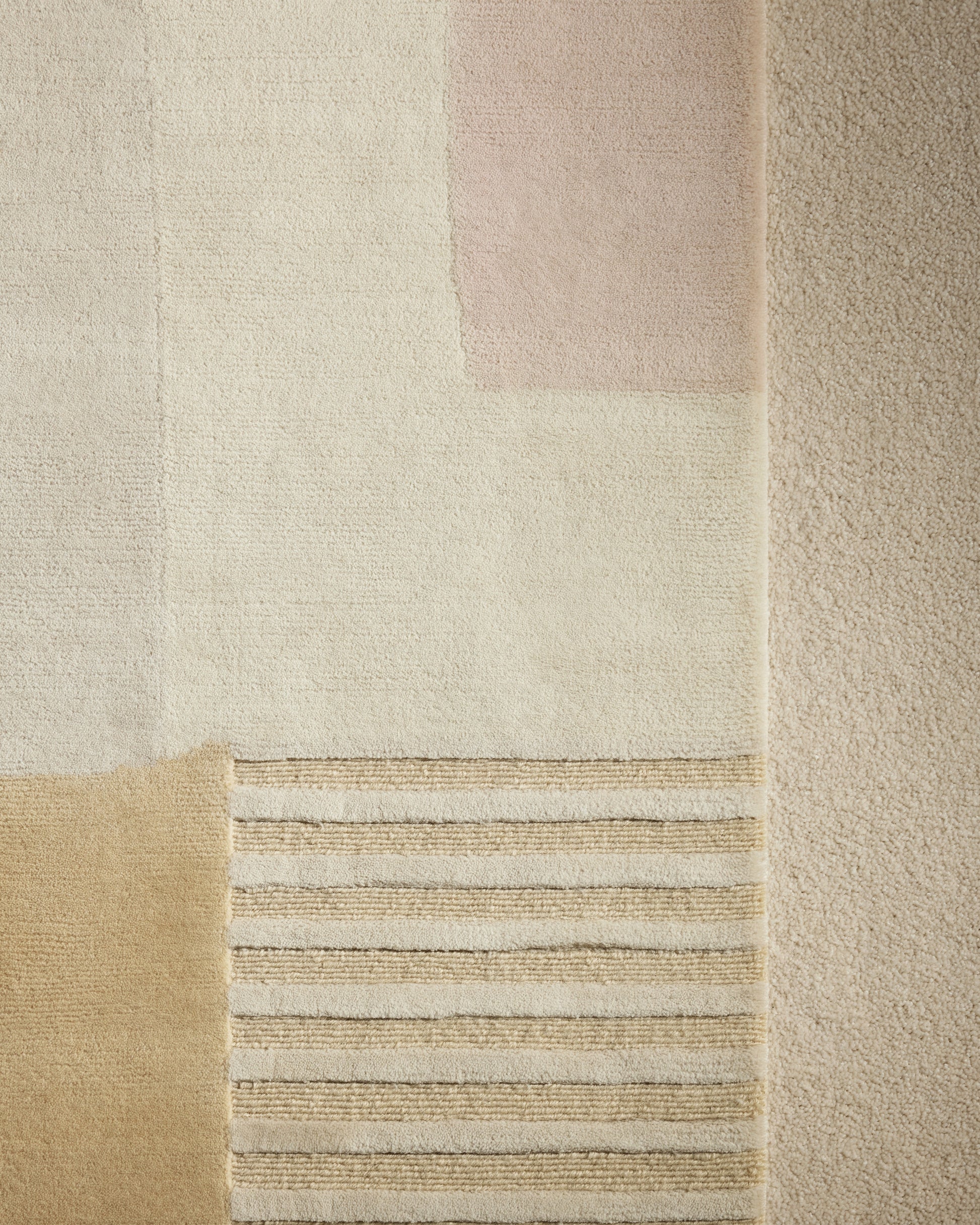 Tapis Boro - Rose Petal design Maison Sarah Lavoine Rose Pétal Laine Petit 170 cm | Moyen 200 cm | Grand 250 cm Petit 240 cm | Moyen 300 cm | Grand 350 cm 4