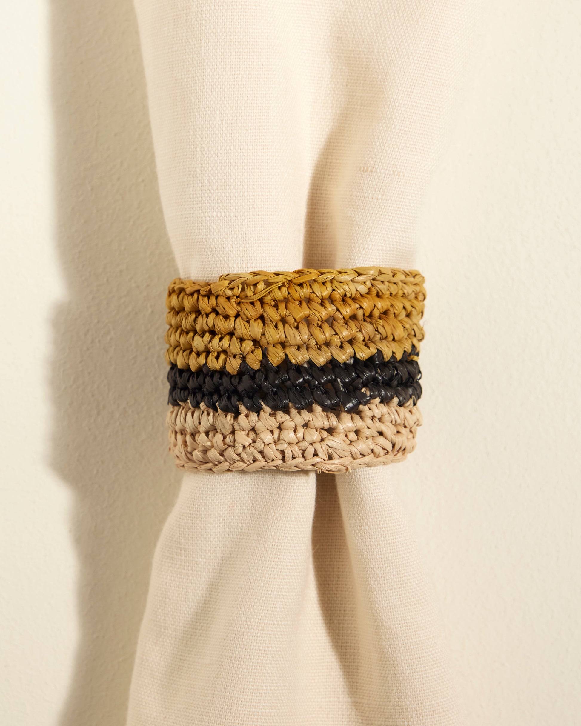 Rond de serviette Globe - Safran moderne Maison Sarah Lavoine Ocre Raphia   2