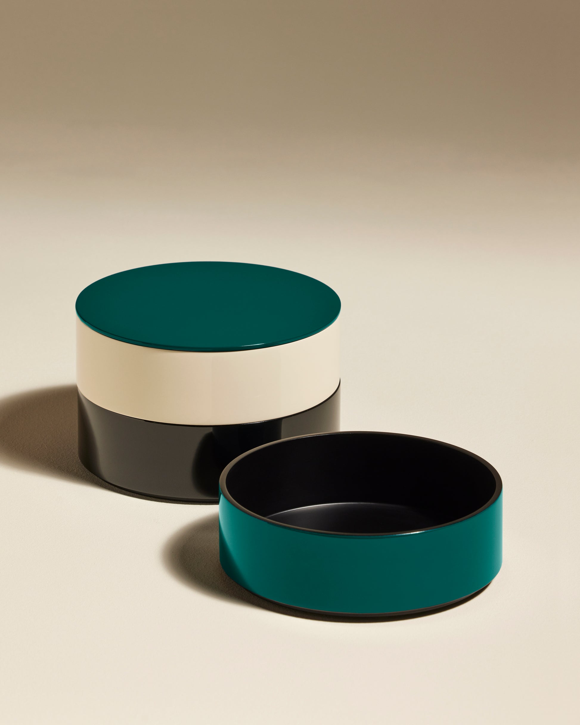 Boite ronde à bijoux Totem - Bleu Sarah design Maison Sarah Lavoine Bleu Sarah Bois laqué  15,6 cm 3