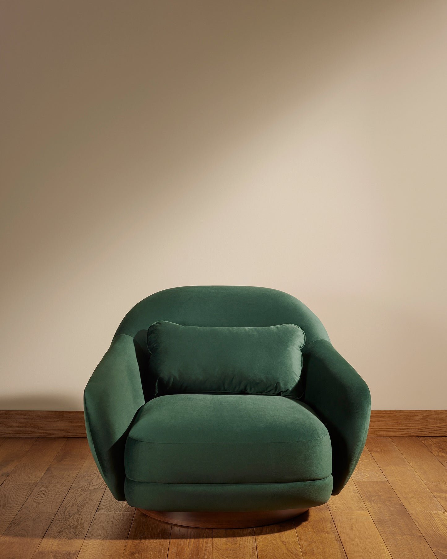 Fauteuil Bozzolo - Vert Forêt design Maison Sarah Lavoine Vert Forêt Velours 110 cm 91 cm 1
