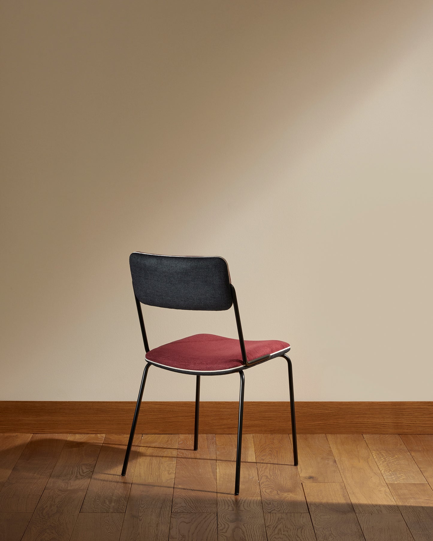 Chaise Double Jeu - Noir / Cassis design Maison Sarah Lavoine Cassis Velours 45 cm 85 cm 4