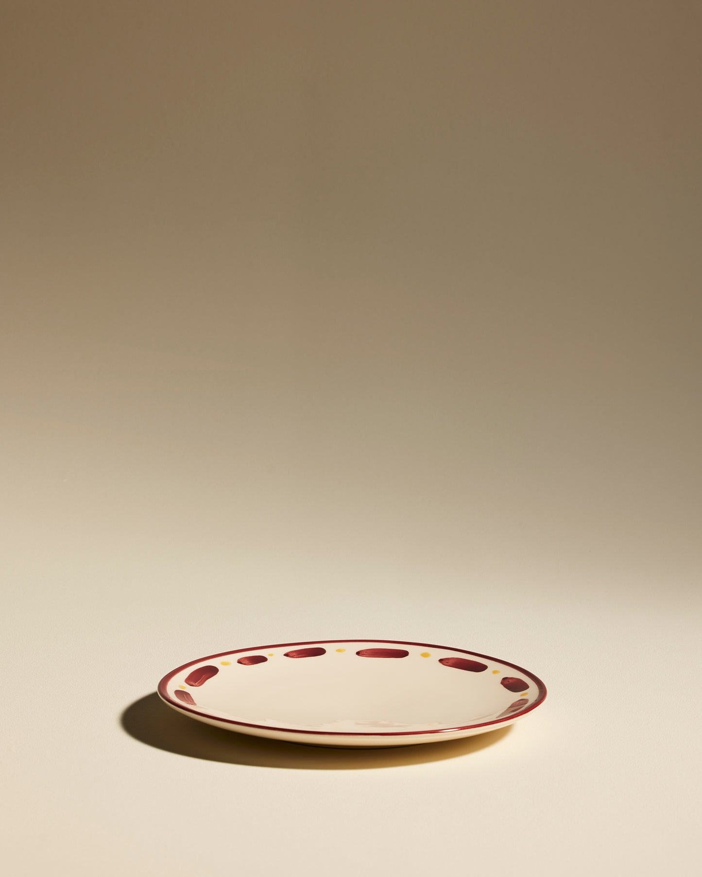 Assiette plate Aura - Carmin design Maison Sarah Lavoine Carmin Céramique    1