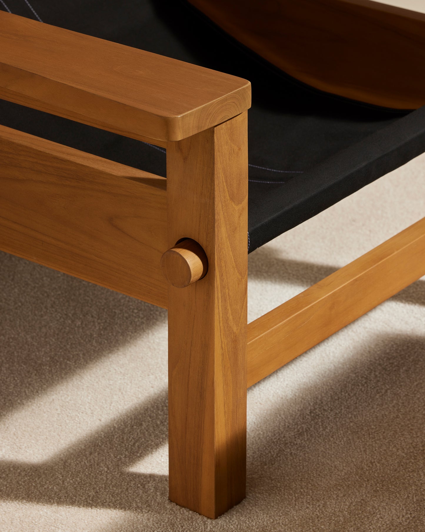 Fauteuil Graney - Noir design Maison Sarah Lavoine Noir Teak  90 cm 83 cm 5