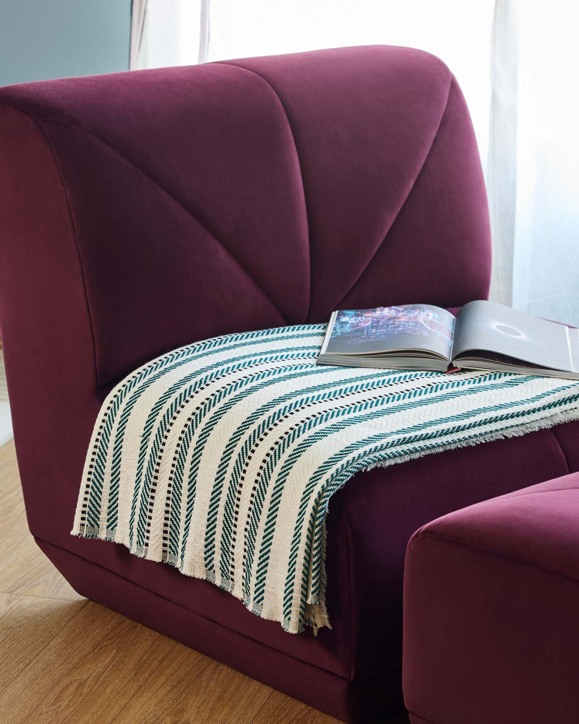 Chauffeuse Chill - Cassis design Maison Sarah Lavoine Cassis Velours   7