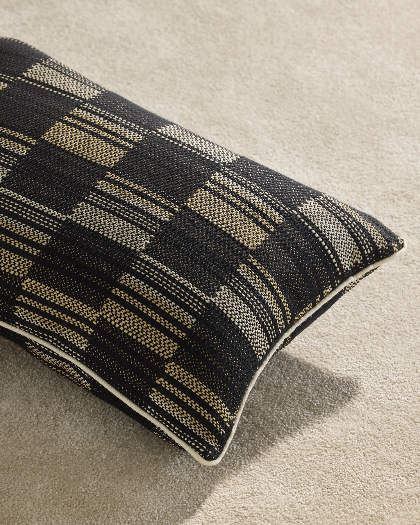 Checkered Cushion - Black