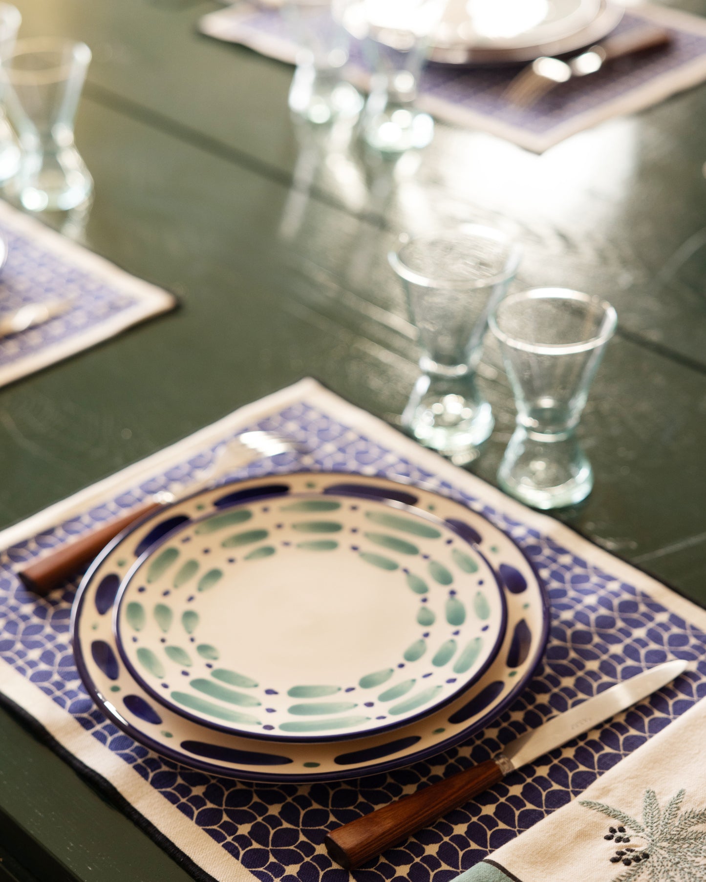 Assiette plate Aura - Outremer design Maison Sarah Lavoine Outremer Céramique    5