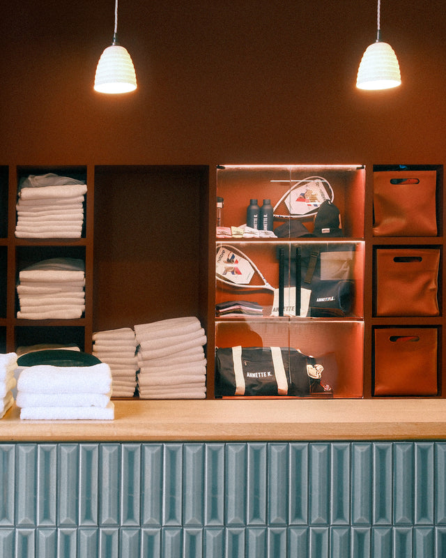 ANNETTE K - MONTPARNASSE