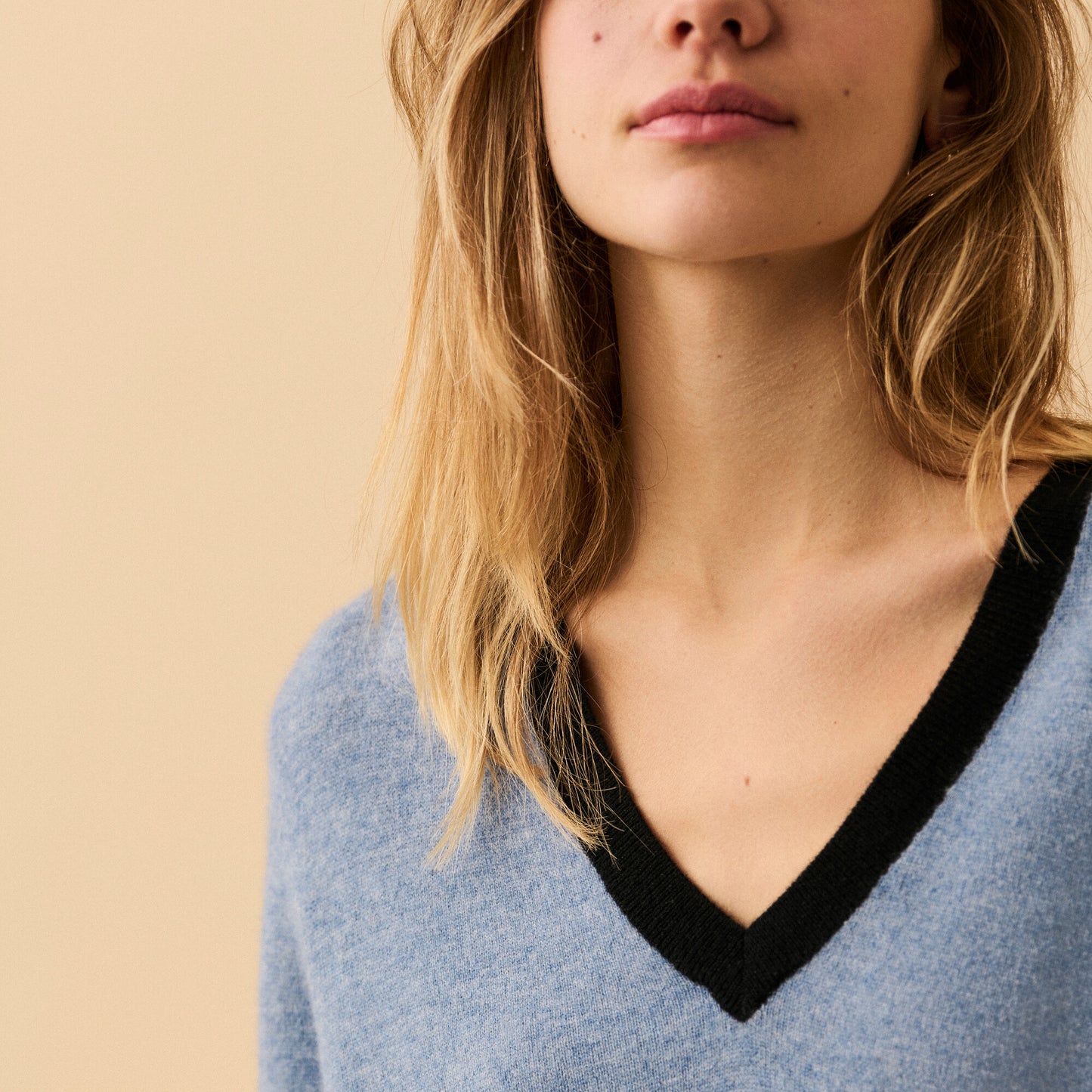 Voltaire V-Neck Sweater - Horizon Blue