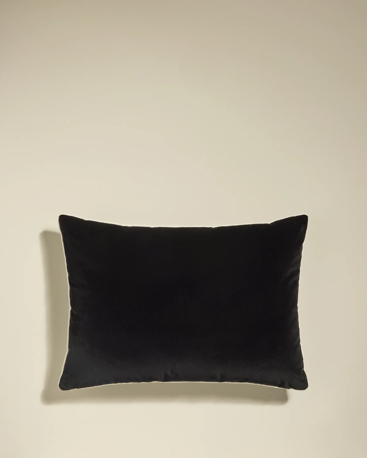 Double Game Cushion - Quesche