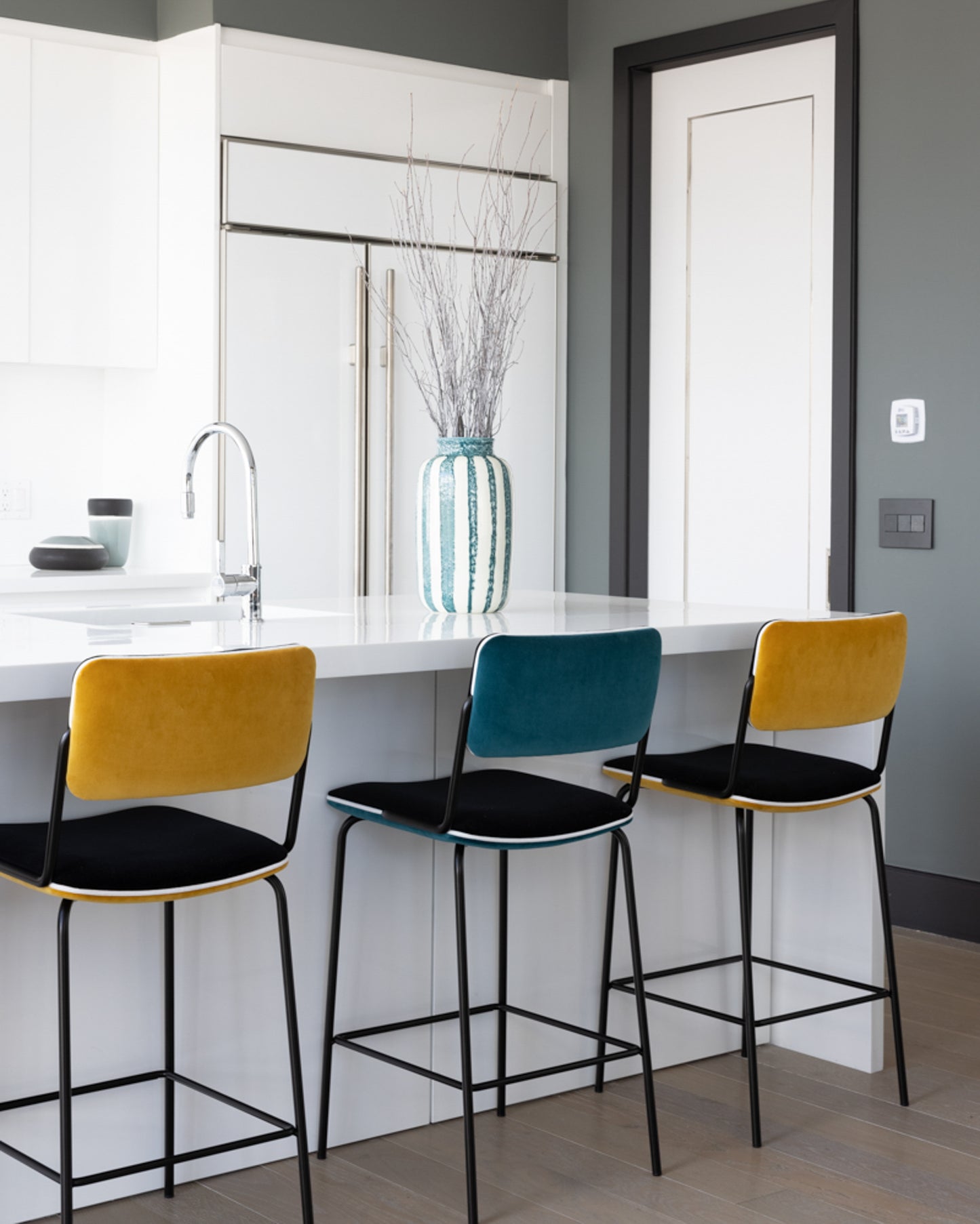 Double Game Island Chair - Ochre