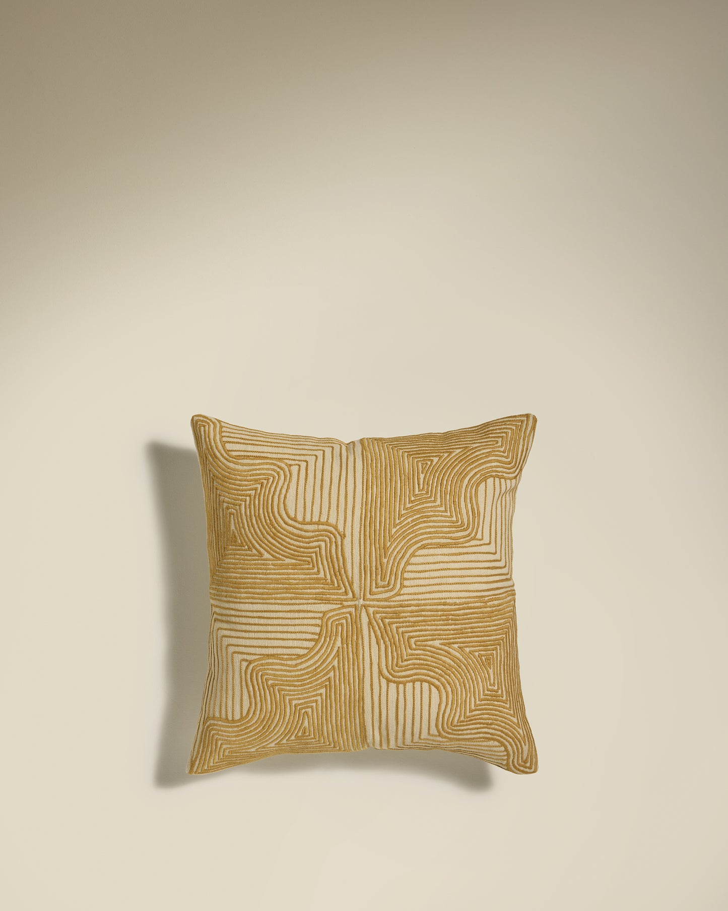 Onda Cushion - Ochre