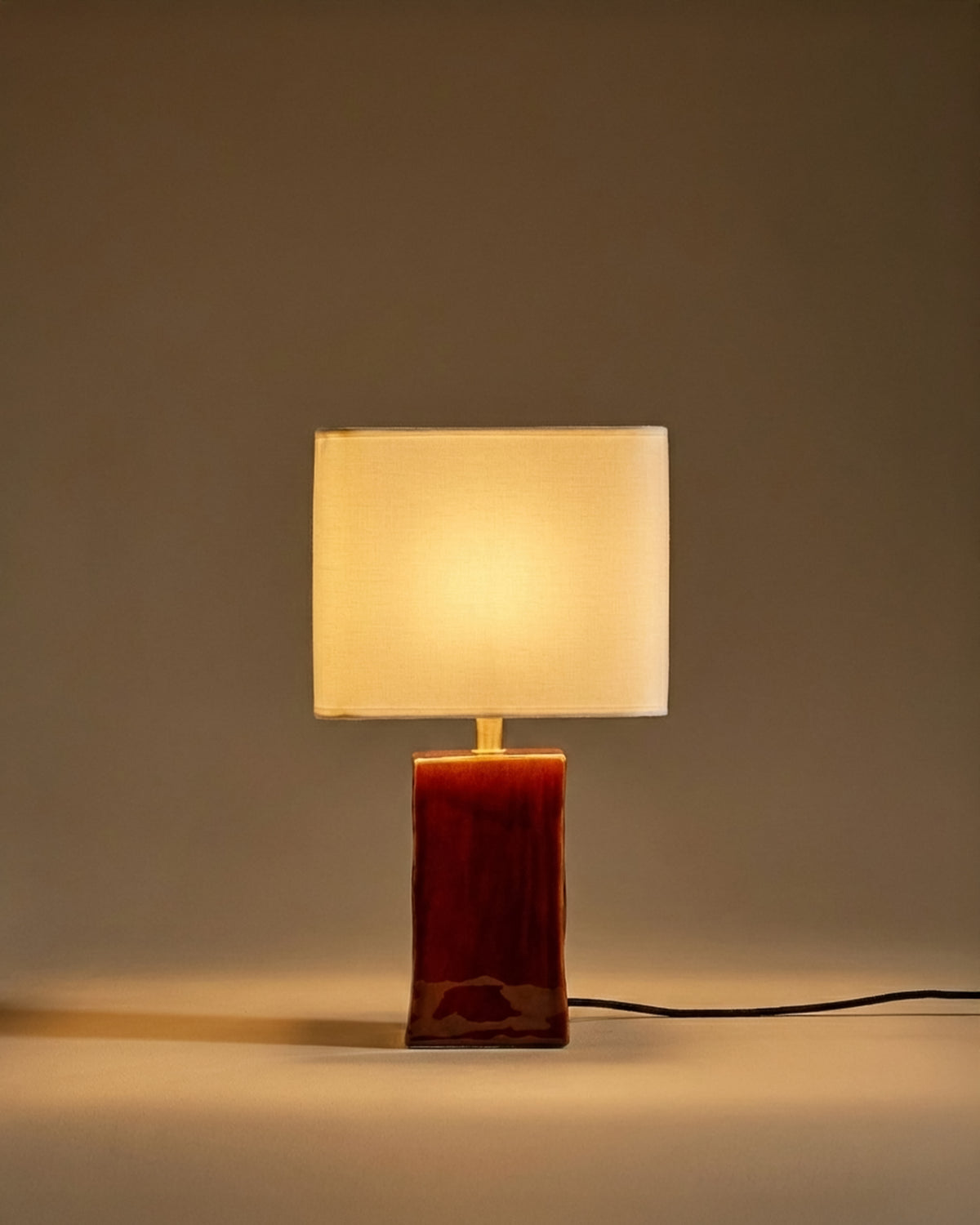 Nomad Lamp - Hazelnut