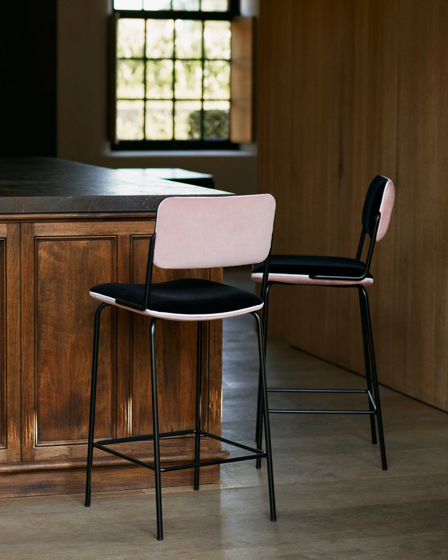Double Game Island Chair - Pink