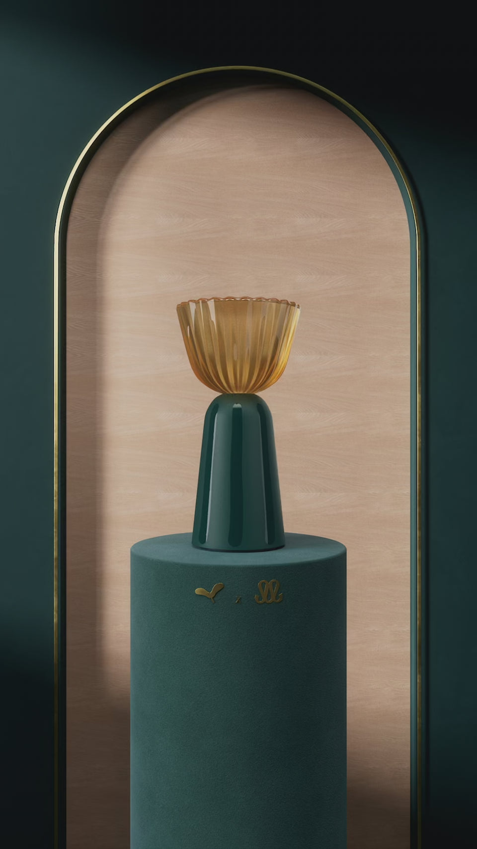 Fermob x Maison Sarah Lavoine, une nouvelle lampe swiing 